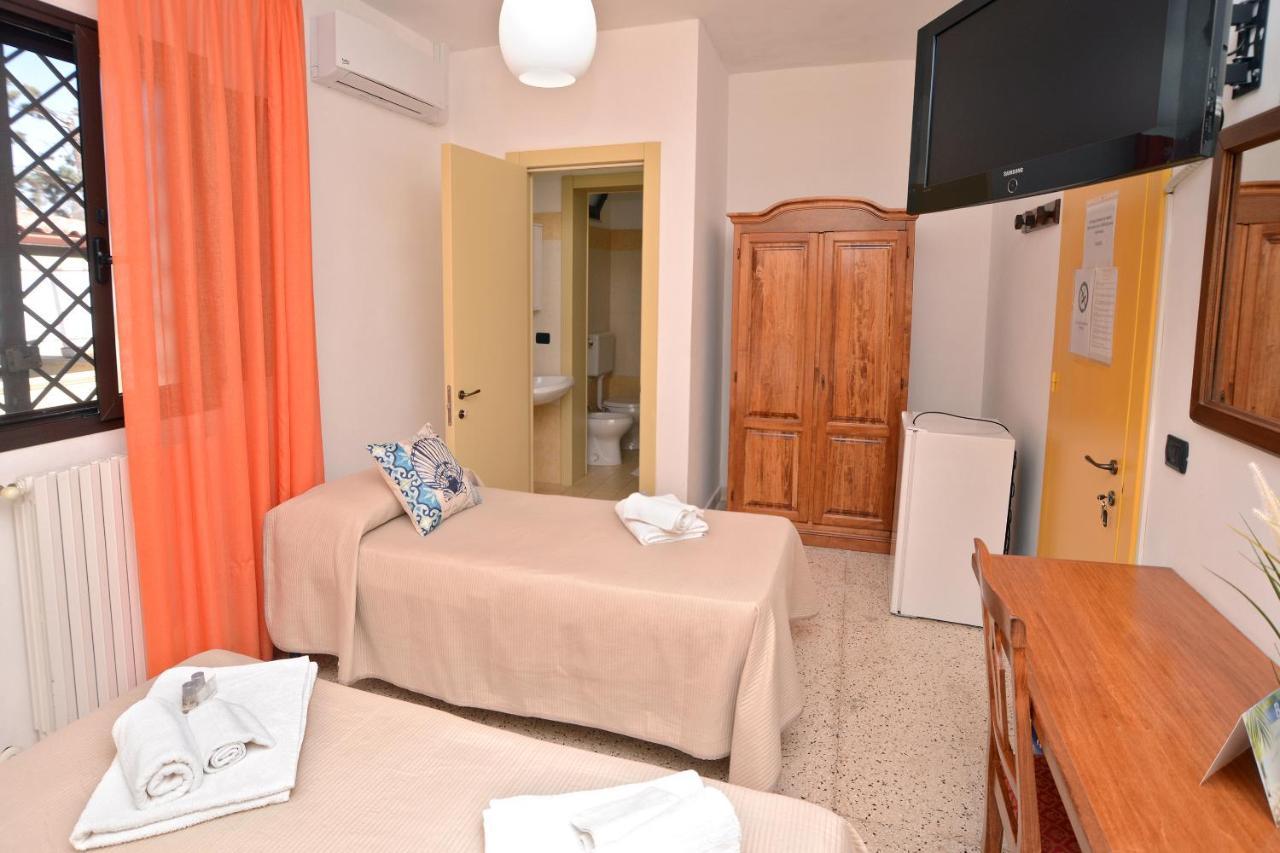 Coral B&B Porto Cesareo Eksteriør billede